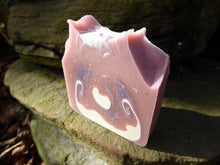 Load image into Gallery viewer, Raspberry Sundae Soap